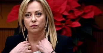 Iran, Meloni: “Stop repressioni o atteggiamento Italia dovrà cambiare”