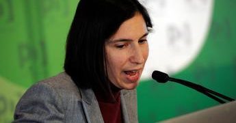 Manovra 2023, Elly Schlein: “Dilettanti al governo”