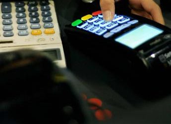 Manovra 2023, fonti: non ci sarà norma su Pos