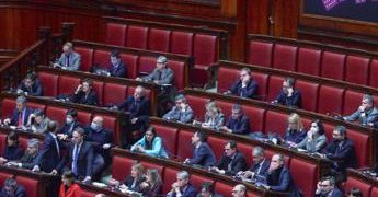 Manovra 2023, ok Camera a fiducia con 221 sì