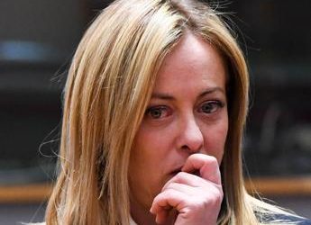 Meloni si commuove al Museo Ebraico