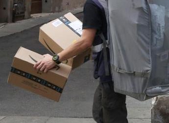 Ortona, corriere Amazon muore mentre cerca di sbloccare furgone finito nel fango
