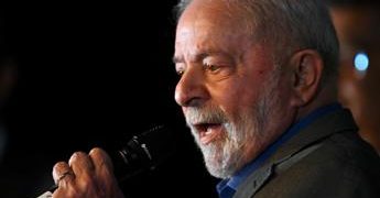 Pelé, Lula: “Non c’è mai stato un numero 10 come lui”