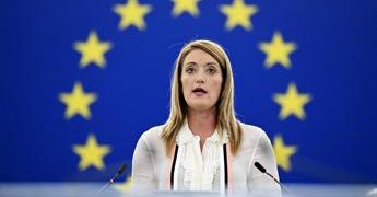Qatargate, Metsola: “Parlamento e democrazia Ue sotto attacco”