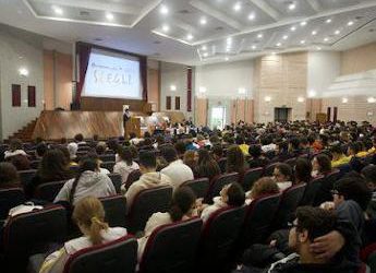 Scuola, a Reggio Calabria ‘Scegli’: dai giovani ‘Trecento sì’ per uscire da pandemia