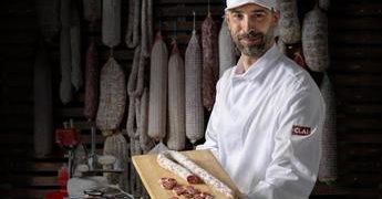 Solidarietà, il regalo di Natale della Cooperativa Lavoratori Agricoli Imolesi al Banco Alimentare
