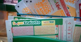 Superenalotto, numeri estrazione vincente oggi 17 gennaio 2023