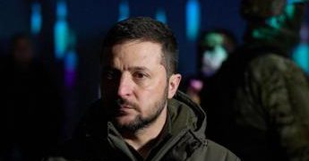 Ucraina, Zelensky: “Mesi terribili, ma arriveremo a vittoria”