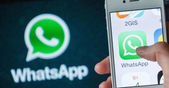 WhatsApp, stop dal 2023 su più di 40 smartphone: ecco quali