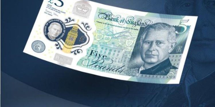 Re Carlo, svelate nuove banconote britanniche con volto sovrano