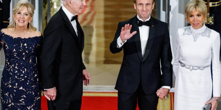 Ucraina, Biden: “Parlo con Putin solo se dimostra di voler fermare guerra”