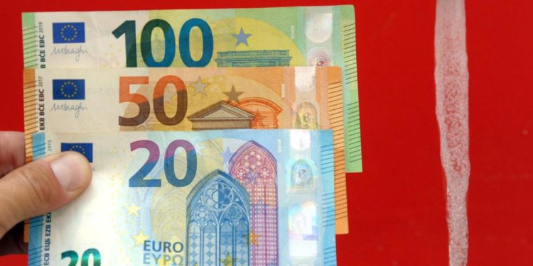 Bollette acqua, a Roma record spesa nel 2021