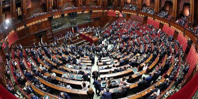 Manovra 2023, via libera della Camera: il testo passa al Senato
