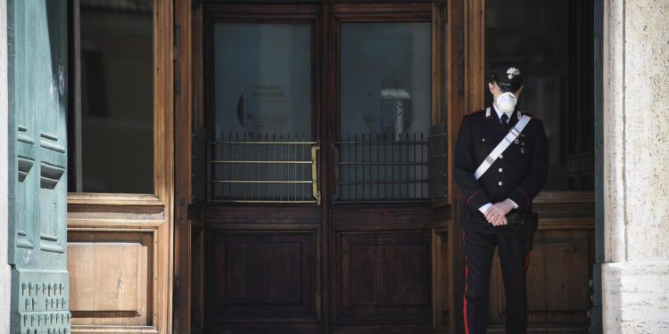 Manovra, governo cerca la sintesi: in serata maxi emendamento