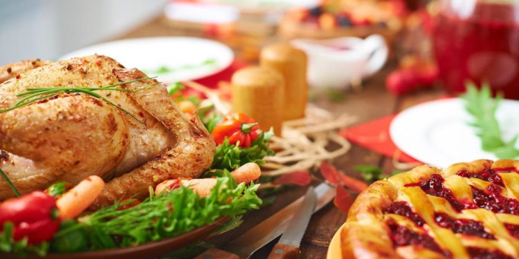 Cenone di Capodanno 2022 quanto ci costi? Il focus di Altroconsumo