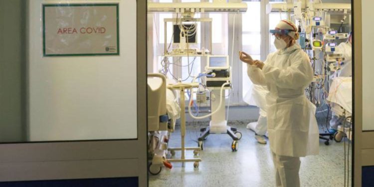 Covid oggi Calabria, 710 contagi e 4 morti: bollettino 14 dicembre