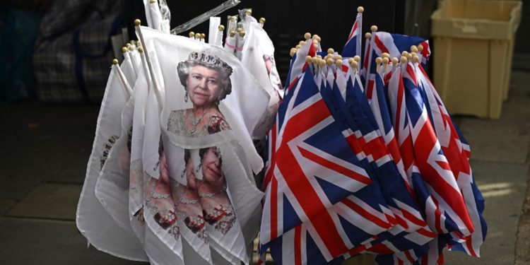 2022, l’anno orribile del Regno Unito: il caos dei 3 premier e l’addio a Elisabetta