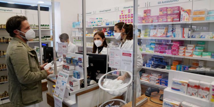 Farmaci, stop in Ue a folcodina: “Rischio mortale con anestesia”
