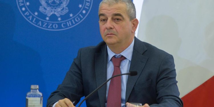 Superbonus, Fazzolari: “Niente proroga, a lavoro su crediti”