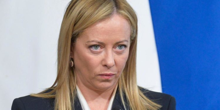 Ucraina, Meloni: “Italia continuerà a fare quel che deve”