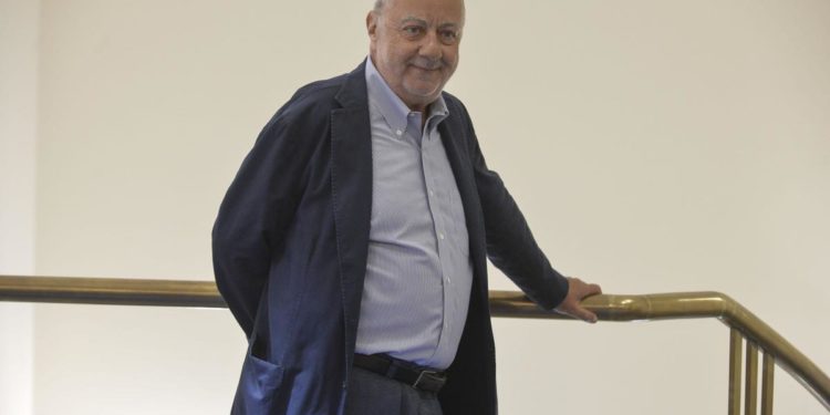 Morto Guido Zaccagnini, musicologo e voce Rai Radio 3: aveva 70 anni