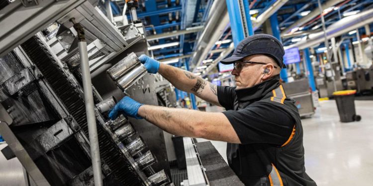 Caro energia, Confindustria: “Aumentano rischi stagnazione, frenano i consumi”