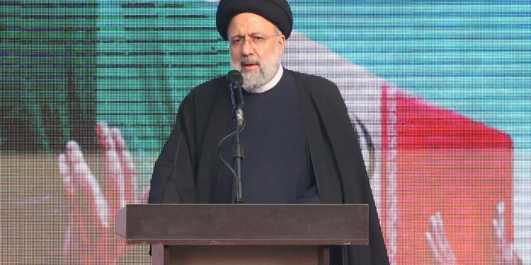 Iran, Raisi: “Nessuna pietà per chi protesta ed è ostile”