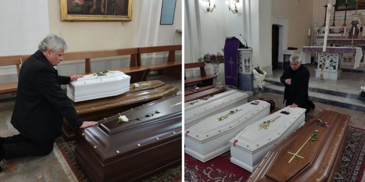 Frana Ischia, Elemosiniere del Papa benedice le bare delle vittime