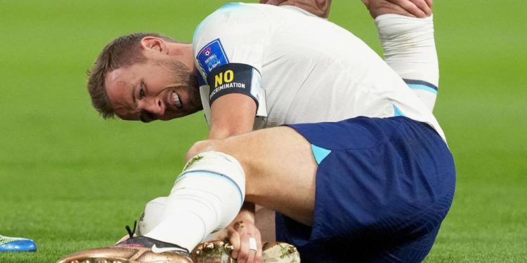 Scommette su vittoria Inghilterra ai Mondiali, 18 mila magliette da ‘buttare’