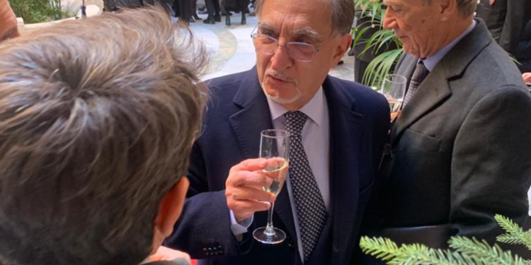 La Russa show per auguri a dipendenti, poi ricorda radici cristiane festa del Natale