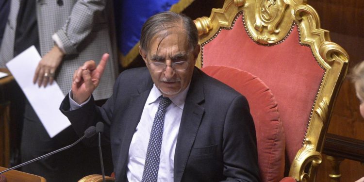 La Russa: “Renzi era parvenu della Sinistra, Salvini fischiava inno nazionale”