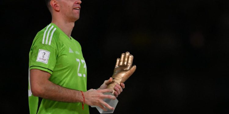 Argentina campione, Martinez spiega il gesto: “Ecco perché l’ho fatto”