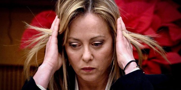 Fisco, Meloni: “Non ci sono condoni, tutti pagano il dovuto”