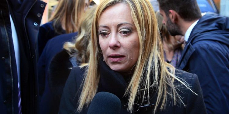 Manovra 2023, Meloni: “Ok a bonus cultura, ma 18app vada a redditi più bassi”