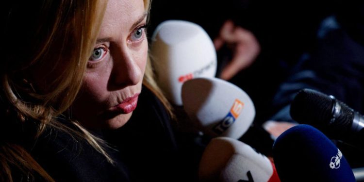 Manovra, verso fiducia. Meloni: “Pos? Trattativa ancora aperta con Ue