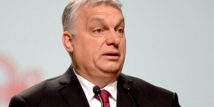 Qatargate, la ‘soluzione’ di Orban: “Aboliamo Europarlamento”