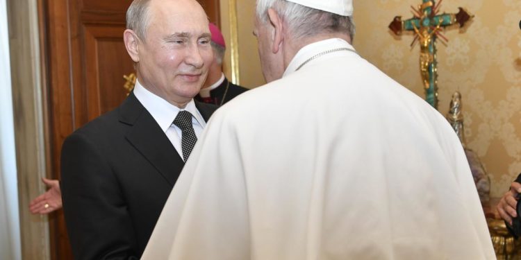Ucraina, Russia: “Vaticano si è scusato per parole Papa, incidente chiuso”