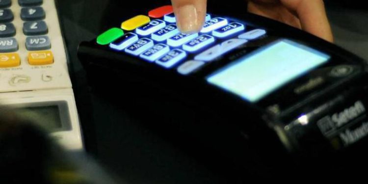 Obbligo Pos dai 60 euro, pagamenti con carta e bancomat: cosa cambia