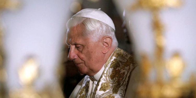 Ratzinger, nel ’91 Wojtyla andò a trovarlo alla clinica Pio XI dove era ricoverato