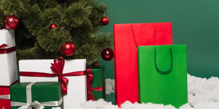 Natale, alimentari e giocattoli regali preferiti da italiani