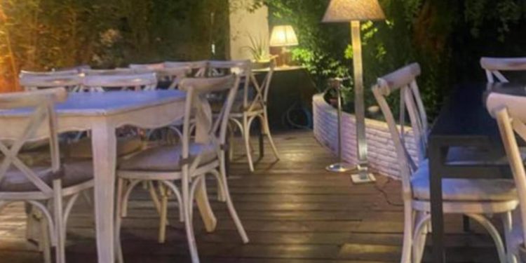 Ristorante respinge gruppo clienti cristiani: “Non rispettano diritti”