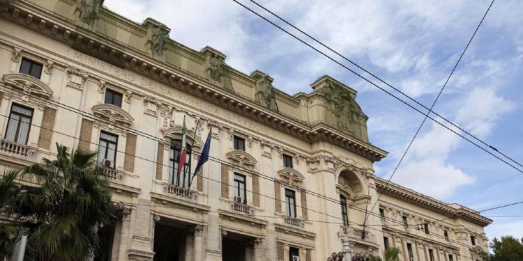 Pnrr, Ministero dell’Istruzione: “Ritardo tempi realizzazione asili nido e scuole dell’infanzia”