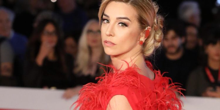 Silvia Salis, tassista le nega pagamento con Pos: “La pacchia è finita”