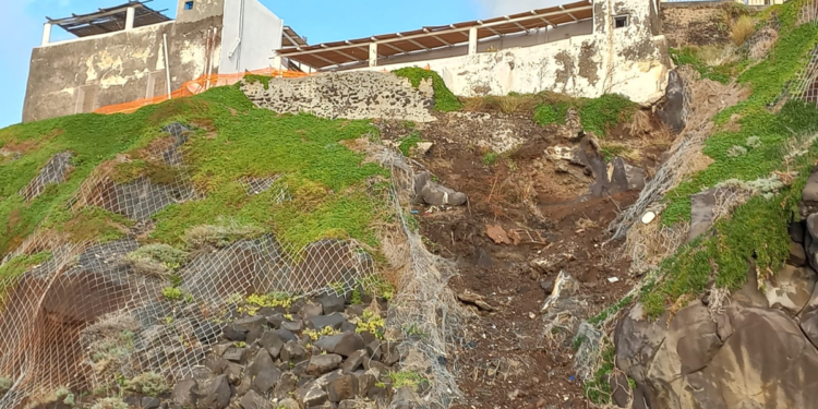 Abitanti Stromboli: “Tanta paura per maremoto, ora i lavori sul costone”.