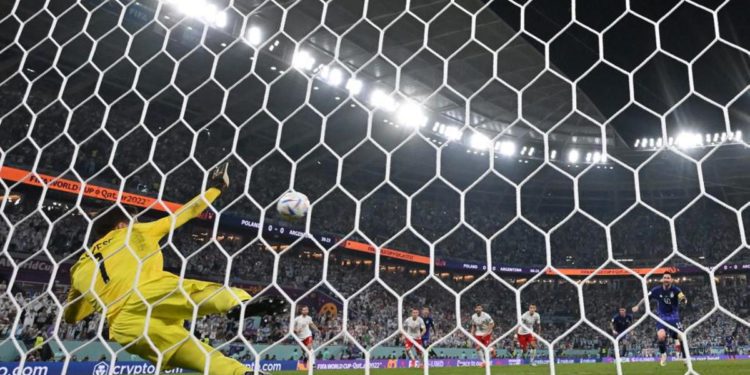 Szczesny e la scommessa persa con Messi: “Non pago…”