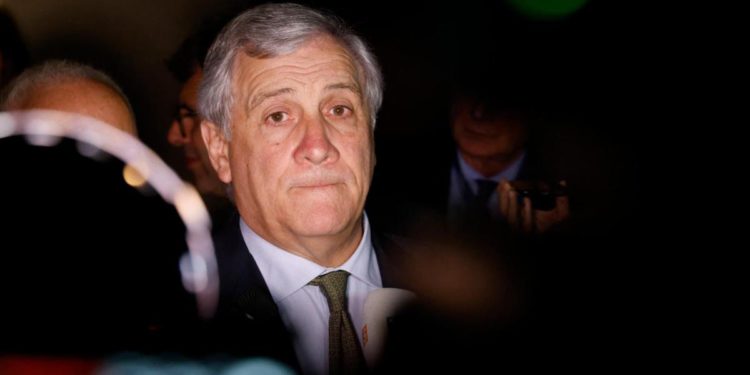 Iran, Tajani convoca ambasciatore designato: “Italia indignata e preoccupata”