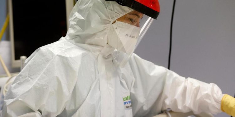 Covid Italia, 221.154 contagi e 686 morti: bollettino ultima settimana