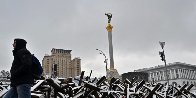 Ucraina, allarmi antiaerei da Kiev a Kharkiv. Missili su Zaporizhzhia