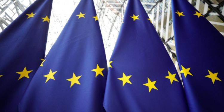 Ue, oggi primo summit di Meloni: aleggia l’ombra del Qatargate