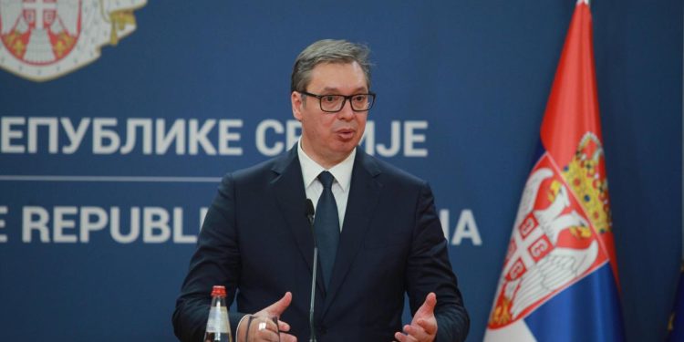 Kosovo, Serbia chiederà a Nato di consentire invio forze sicurezza